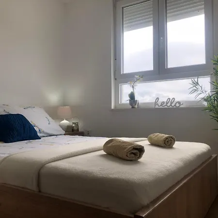 Gizmo Apartment *