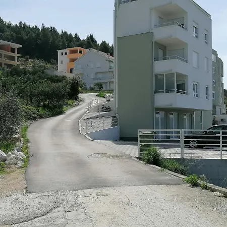 Gizmo Apartment